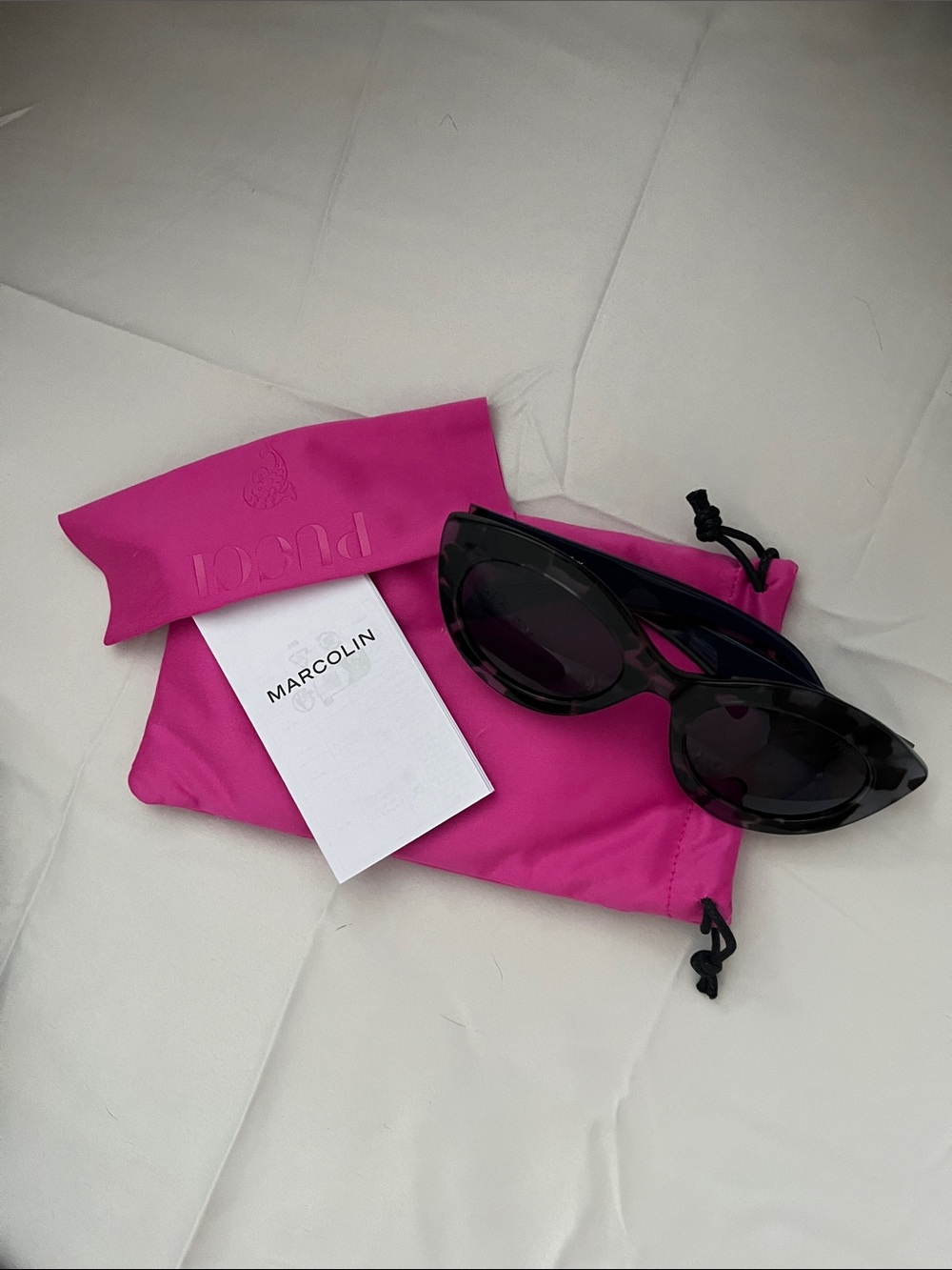 Emilio Pucci tortoise shell sunglasses. Cat-Eye Sunglasses with Pink Pouch
